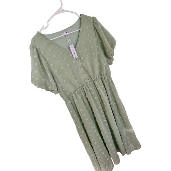 Baltic Born Dresses & Skirts - NWT Baltic Born Women's Puff Sleeve Swiss Polka Dot Midi Dress Green Size XL
